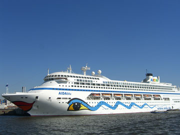 Aida Schiffstaufe in Warnemünde